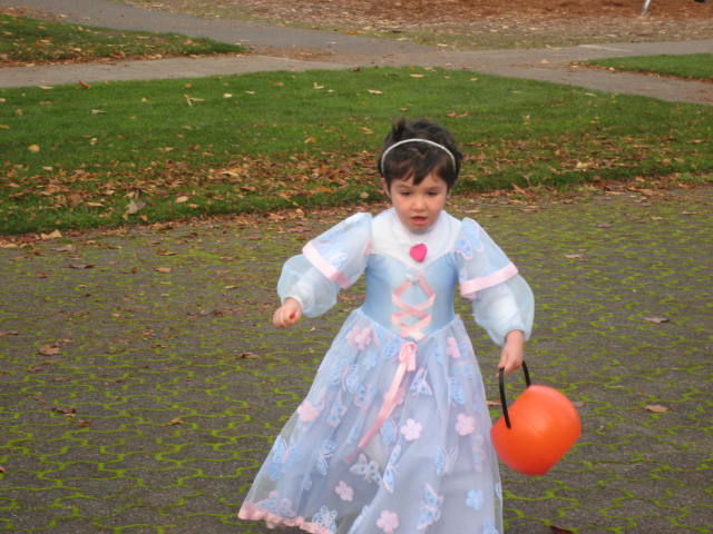 Lola y su traje