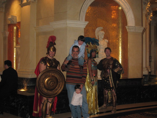 Foto en el Caesars Palace con unos romanos