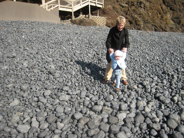 En la playa del faro de Yakina, en Newport